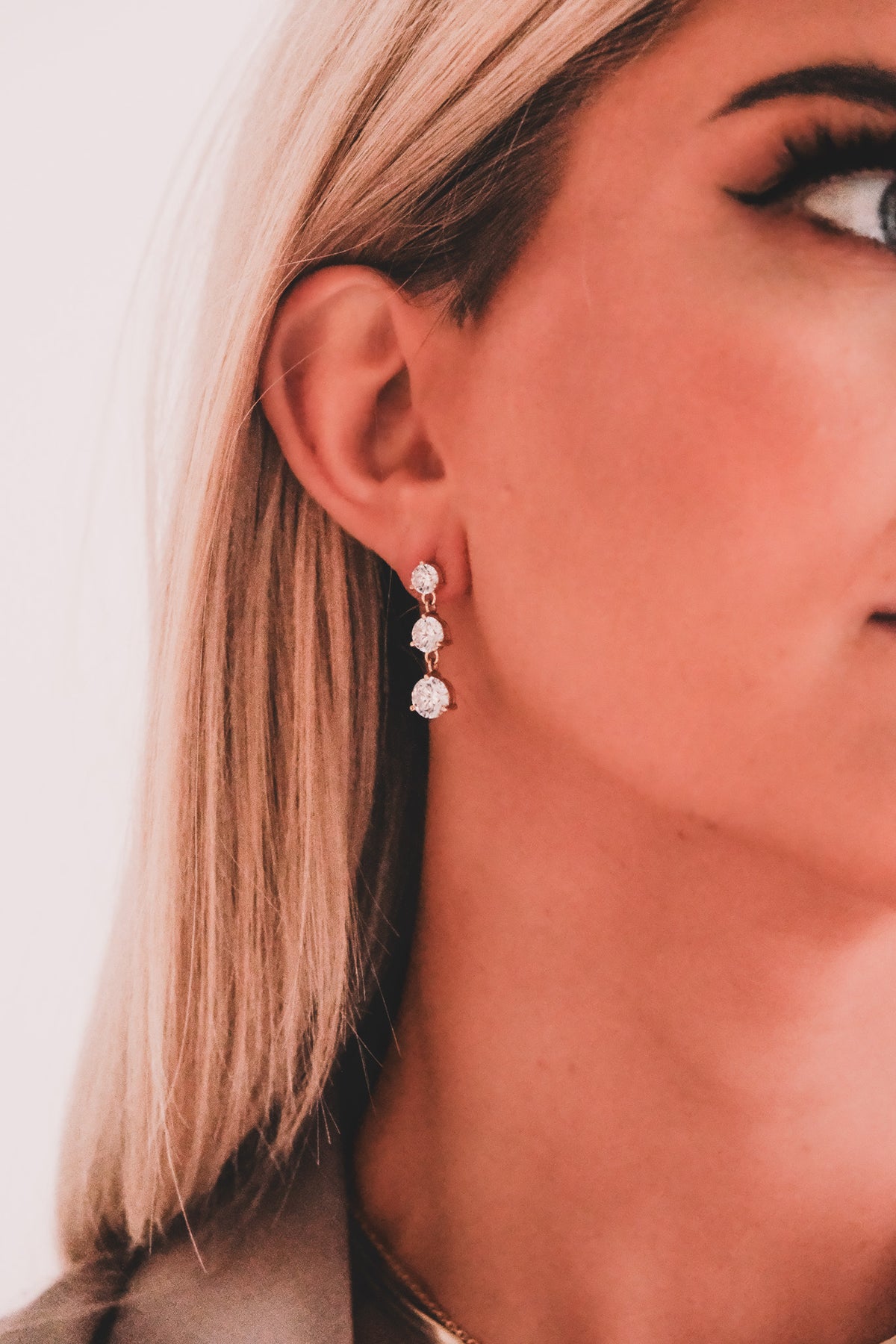 STUD PRINCESS EARRINGS SILVER-WHITE